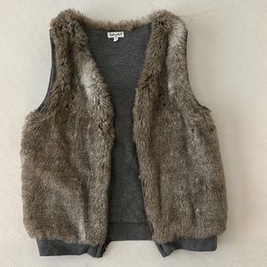 Splendid, Children’s Size 14 Reversible Faux Fur Vest.